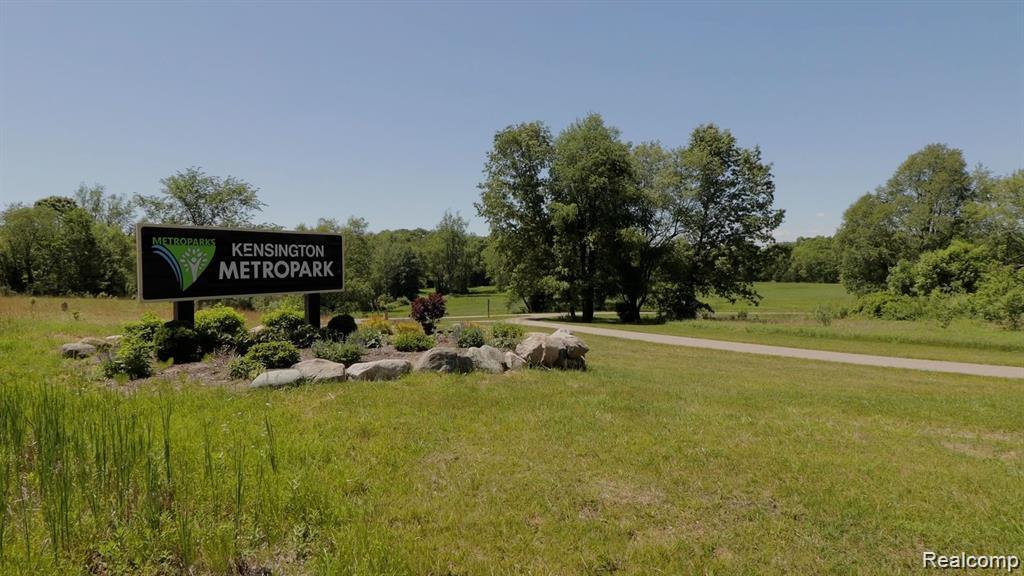 532 John R, Milford, MI 48381 — Photo 45