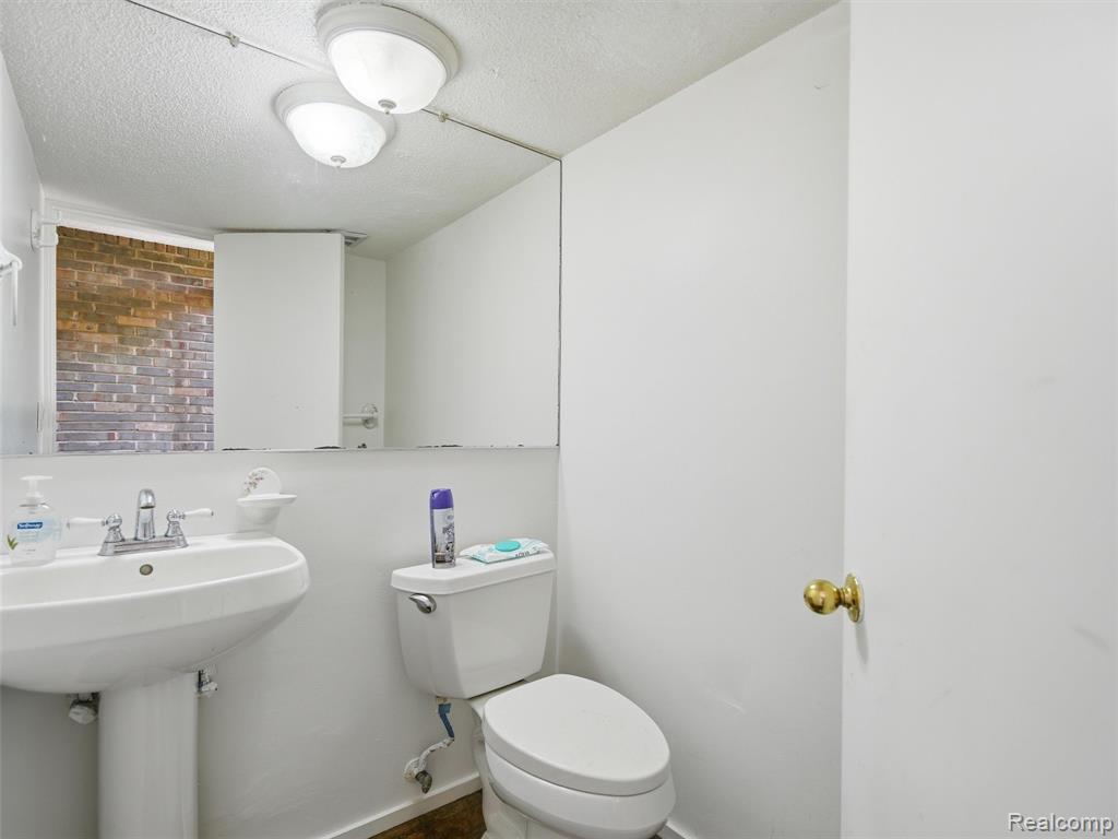 4554 Mystic Hills Circle, Milford, MI 48380 — Photo 30