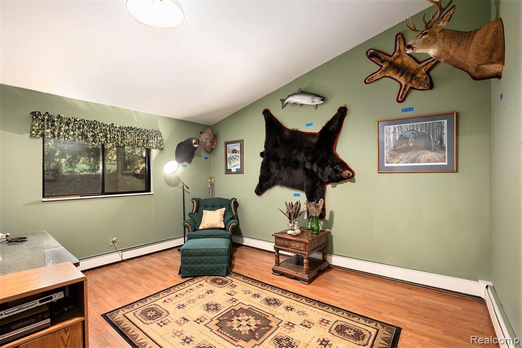 7334 Parkwood Drive, Fenton, MI 48430 — Photo 18