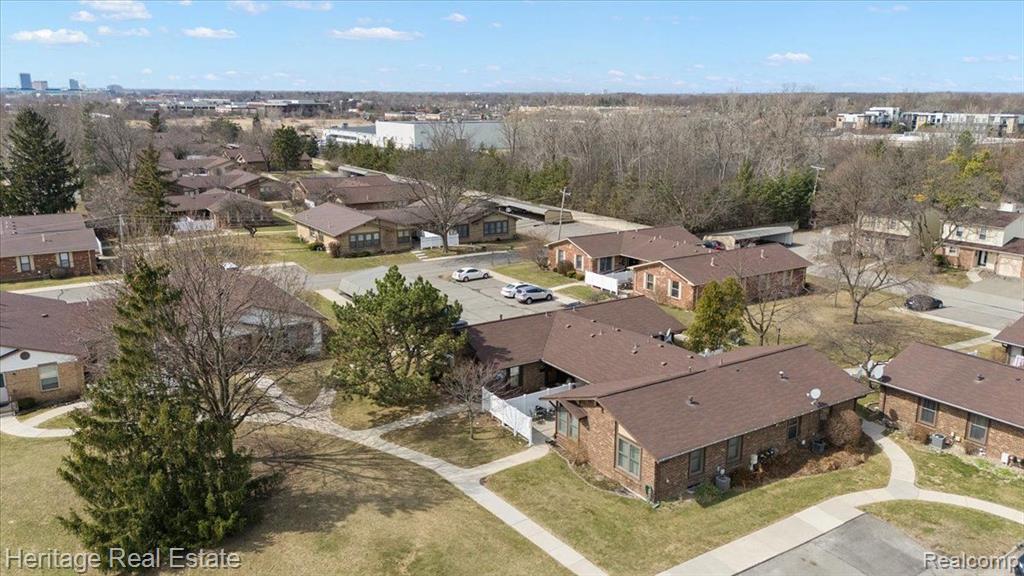 2855 ROUNDTREE Drive, APT 104 L, Troy, MI 48083 — Photo 27