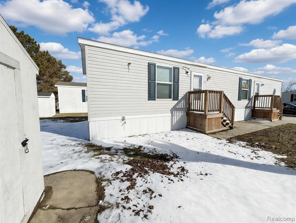186 Oak Ave, Highland, MI — Photo 20