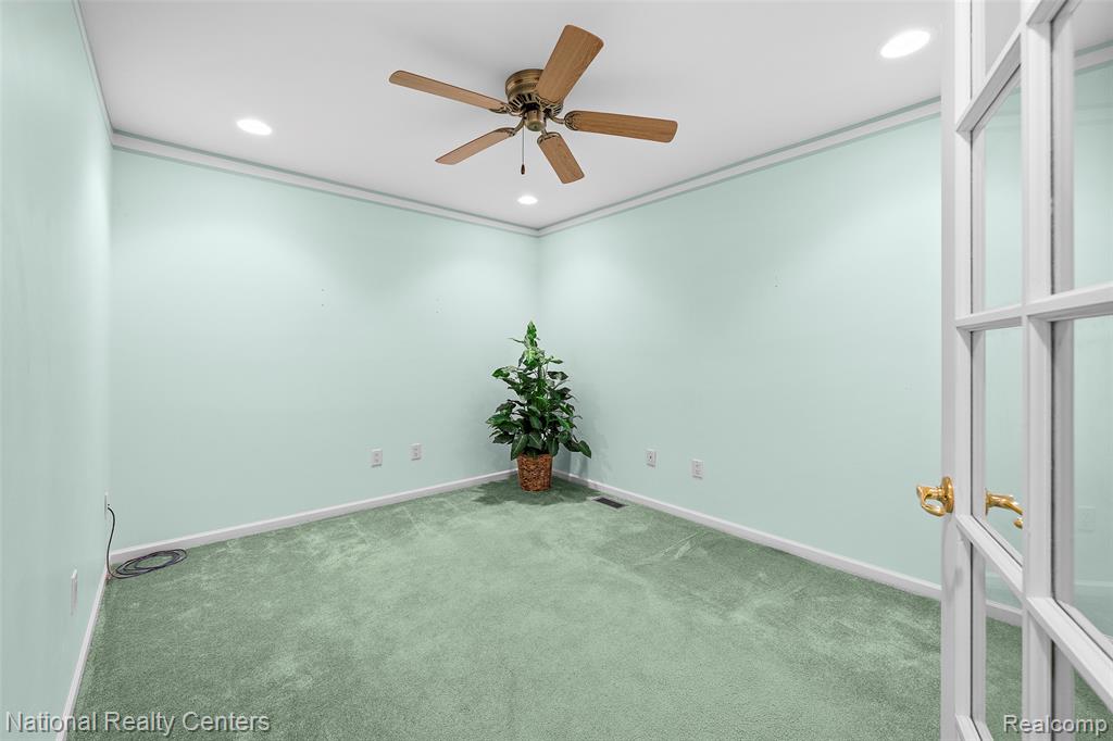 49455 N Glacier Avenue, 43, Northville, MI 48168 — Photo 26