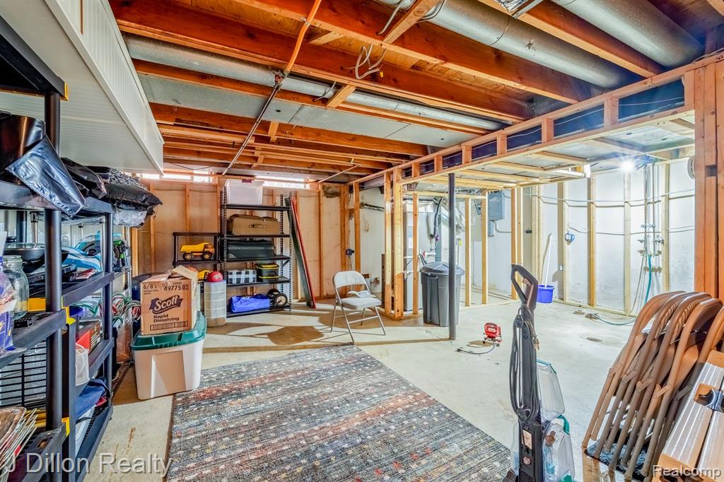 39830 EDMUNDTON Drive, Canton, MI 48187 — Photo 47