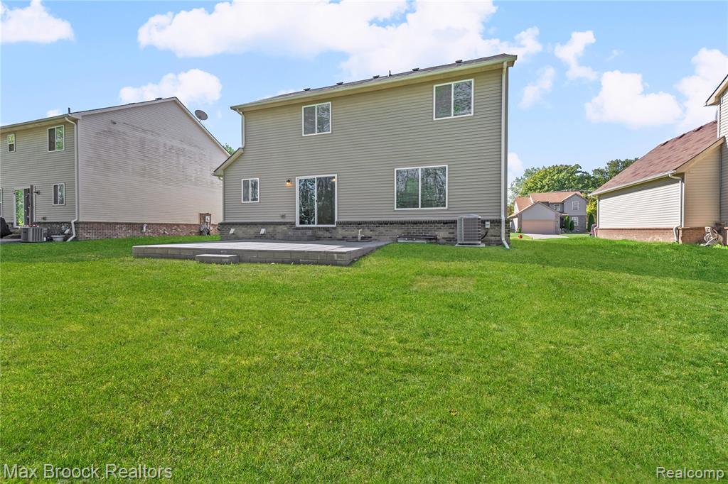 6023 Treetops Drive, Romulus, MI 48174 — Photo 40
