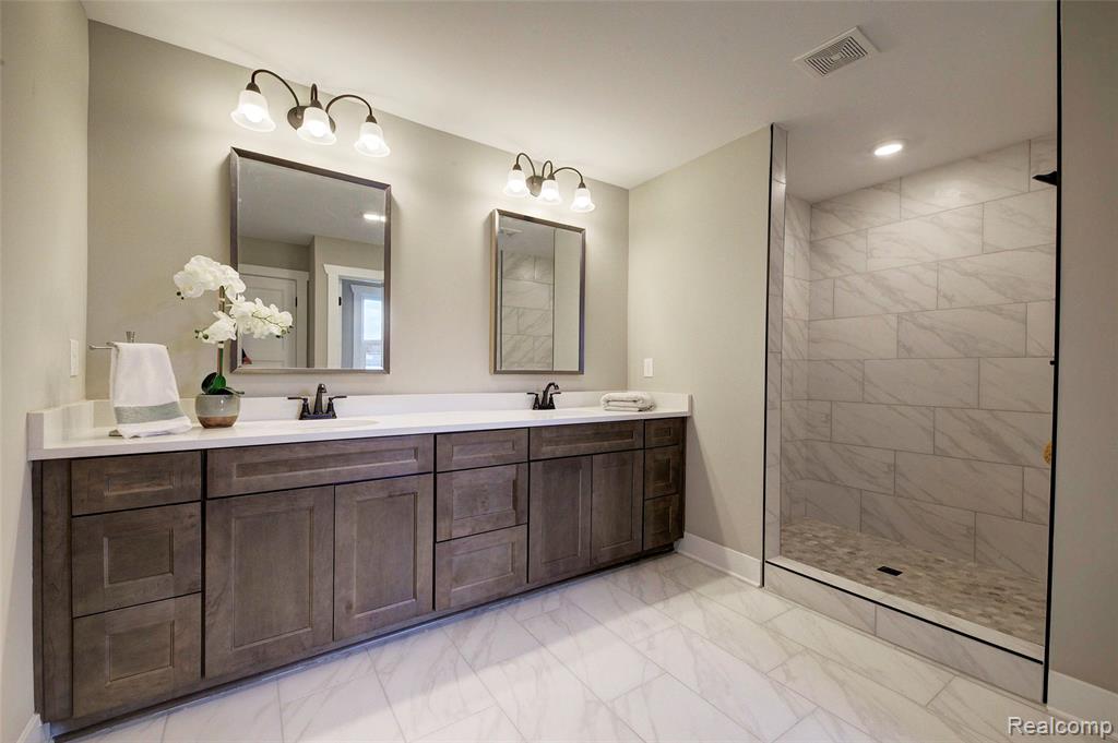 455 TRESTLE DR, Howell, MI 48843 — Photo 17