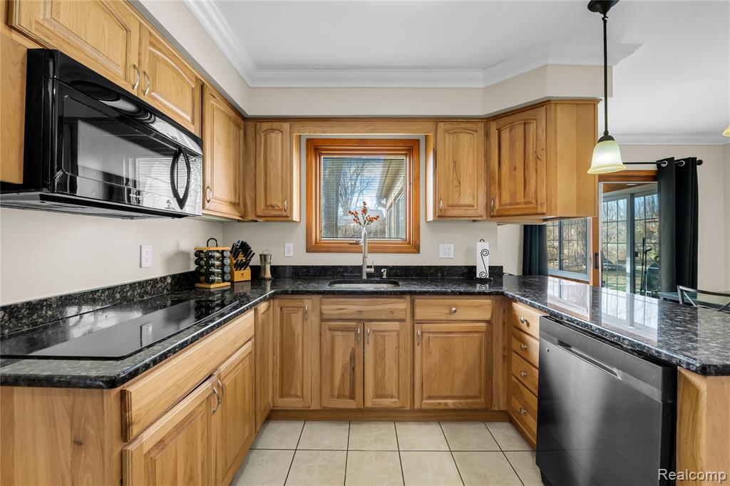 5516 Priory Lane, Bloomfield Hills, MI 48301 — Photo 12
