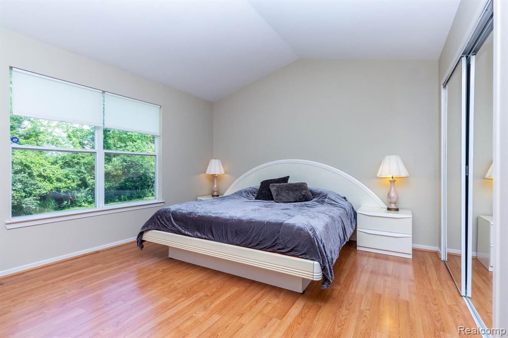 487 N Oak Drive, Commerce Twp, MI 48390 — Photo 19