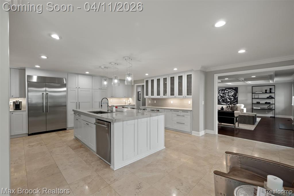 5190 Clarendon Crest Street, Bloomfield Hills, MI, 48302