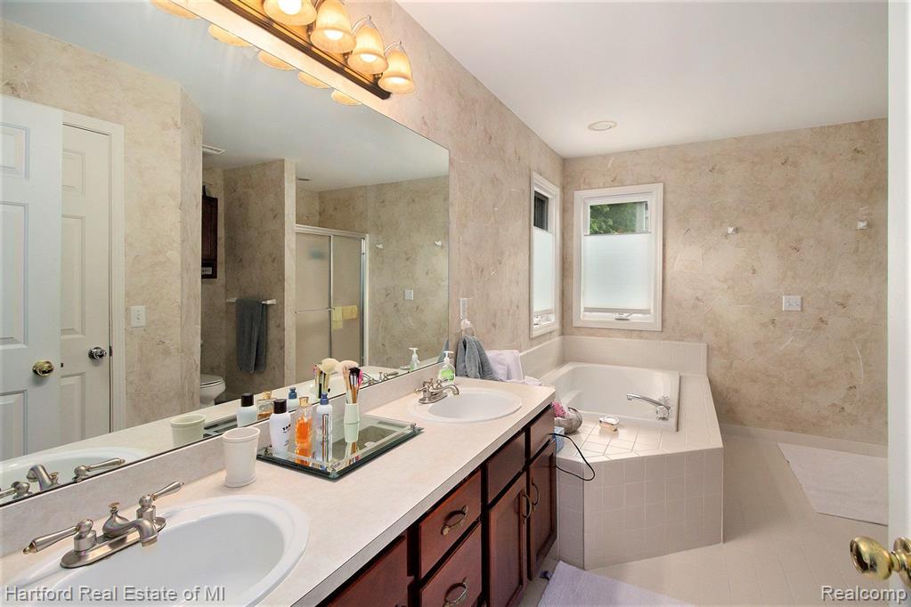 929 Winding Way, Milford, MI 48381 — Photo 26