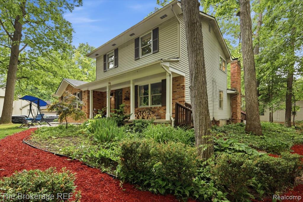 5639 Cross Village Road, Grand Blanc, MI 48439 — Photo 2