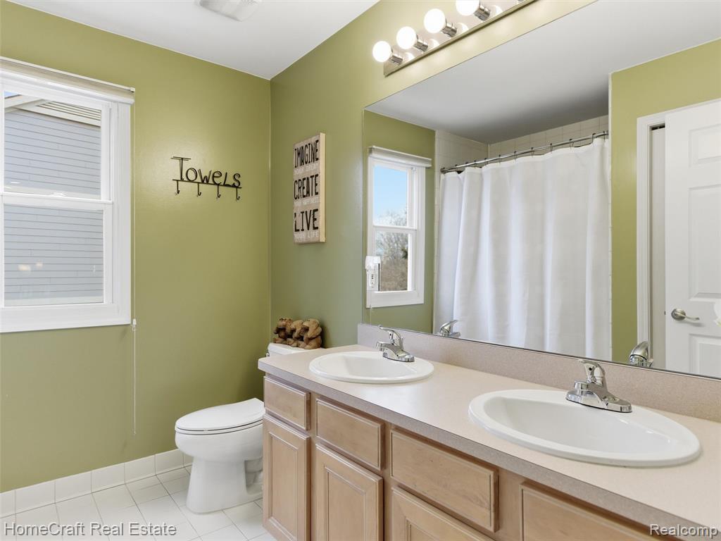 6031 BALMORAL Way, Commerce Twp, MI 48382 — Photo 33