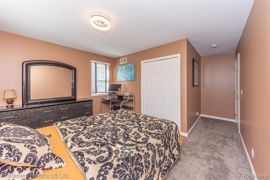 3104 SPRING HOLLOW, Ann Arbor, MI 48105 — Photo 45