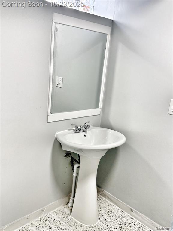 6527 Vaughan Street, Detroit, MI 48228 — Photo 30