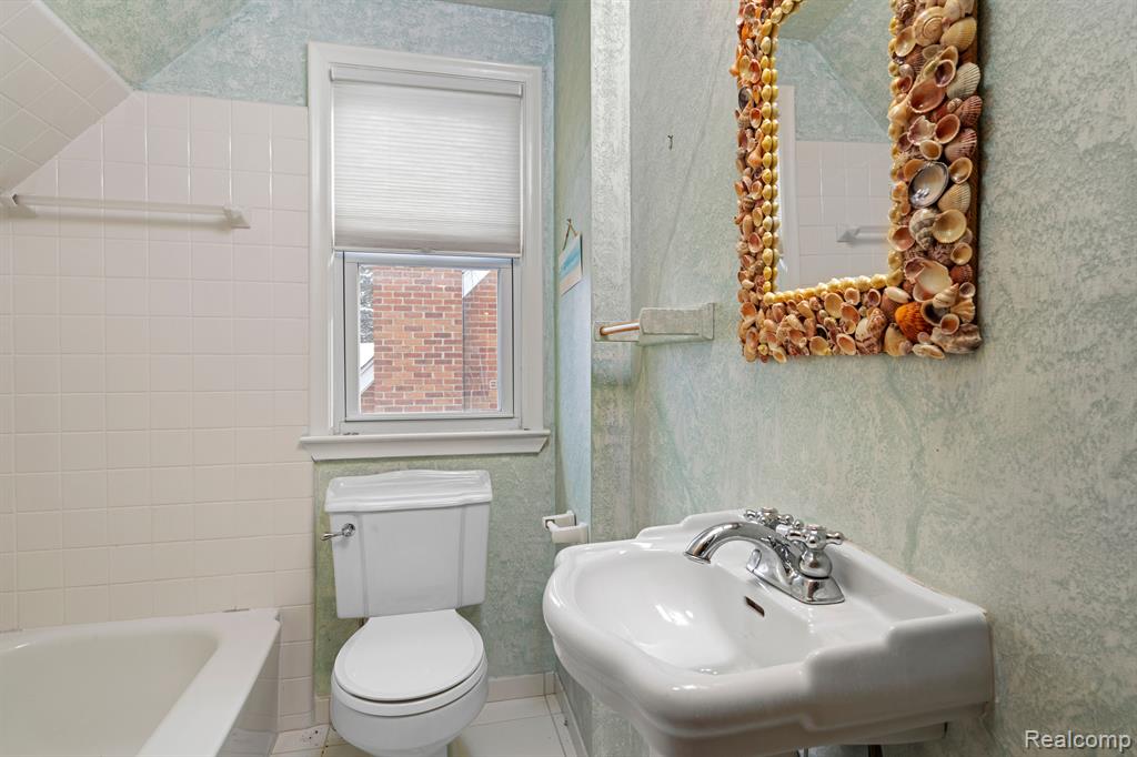 1239 WASHTENAW Avenue, Ypsilanti, MI 48197 — Photo 14