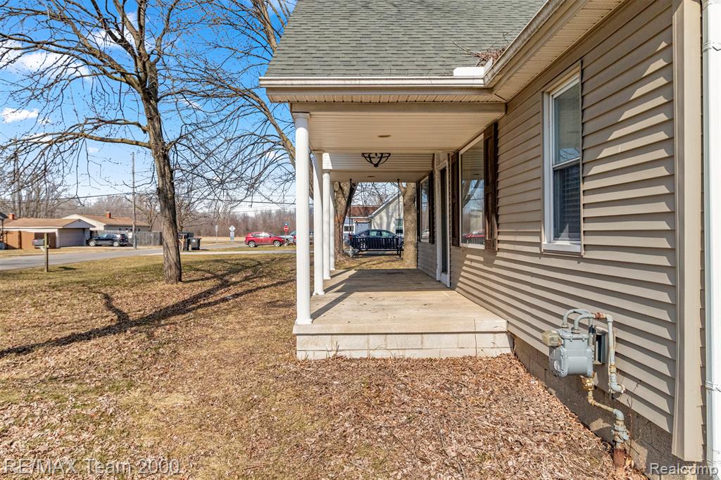 9267 Glenis Street, Taylor, MI 48180 — Photo 33