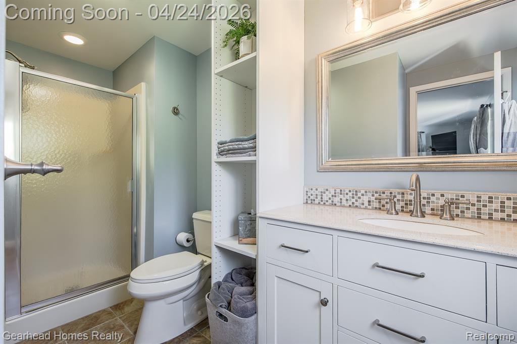 4040 Rollins Avenue, Waterford, MI 48329 — Photo 48