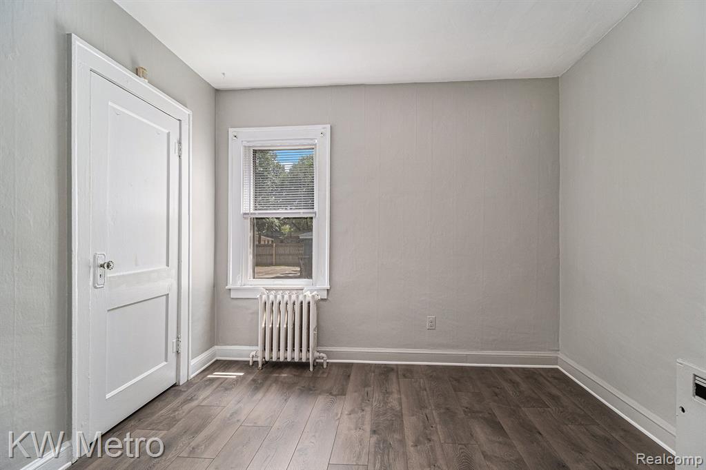 508 West PARKDALE Avenue, Royal Oak, MI 48073 — Photo 12
