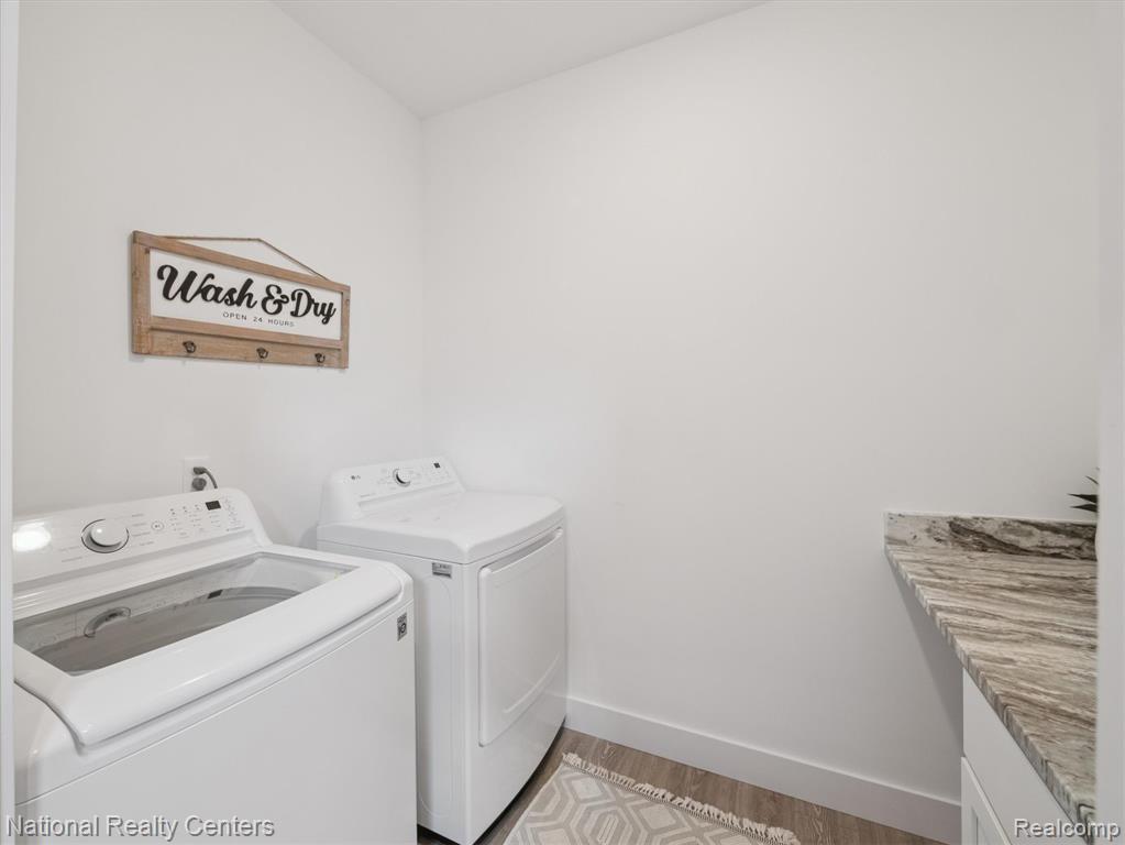 13163 Harbor Landings Drive, 112, Fenton, MI 48430 — Photo 29