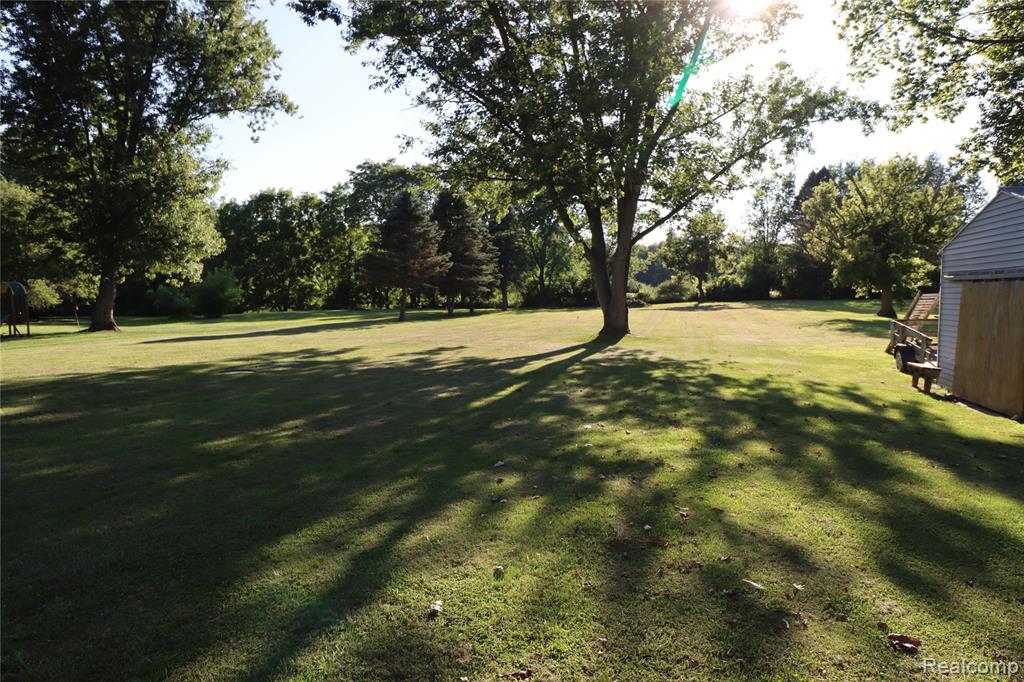 9360 Gale Road, Goodrich Vlg, MI — Photo 5