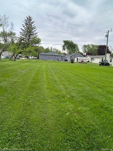 802 COLORADO Street, Marysville, MI 48040 — Photo 3