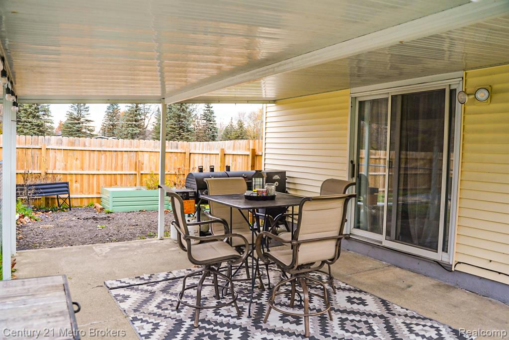 5521 N Belsay Road, Flint, MI 48506 — Photo 27