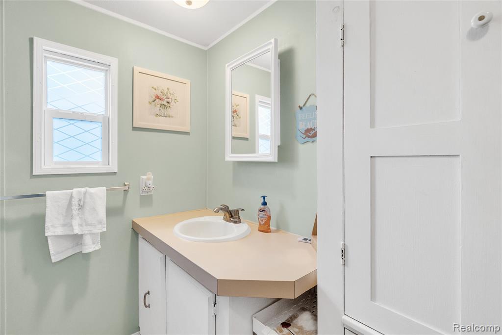 5203 Main Street, 207, Lexington, MI 48450 — Photo 10