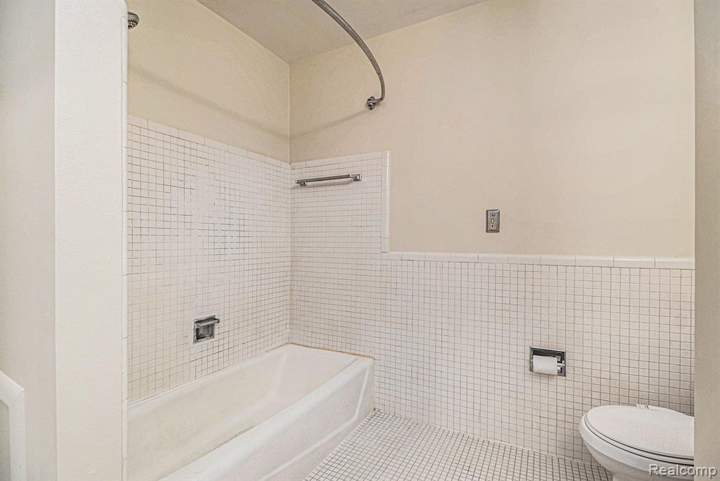 470 Fox Hills Drive N, A-5, Bloomfield Hills, MI 48304 — Photo 20