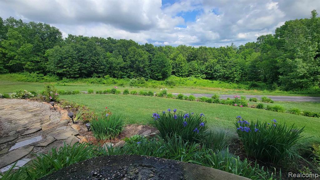 Townview drive TOWNVIEW Drive, Clarkston, MI — Photo 3