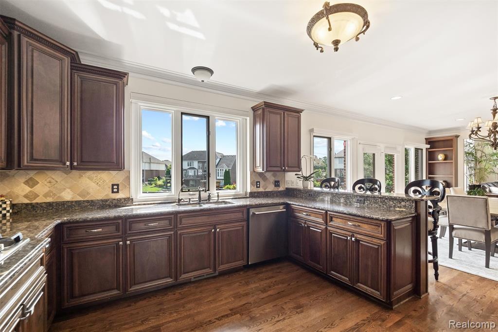54468 Flamingo Drive, Shelby Twp, MI 48315 — Photo 10