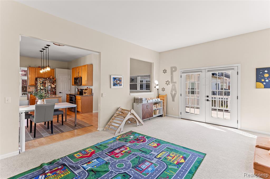 1484 Chapleau Drive, Ann Arbor, MI 48103 — Photo 17