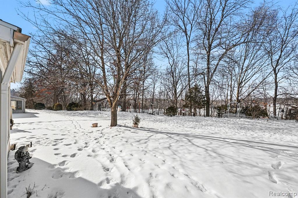 11869 Shenandoah Drive, 4, South Lyon, MI 48178 — Photo 27