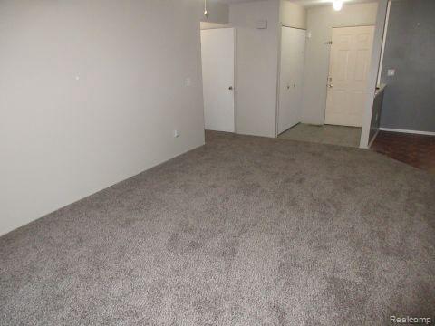 7265 Ida Terrace, Waterford, MI 48329 — Photo 16