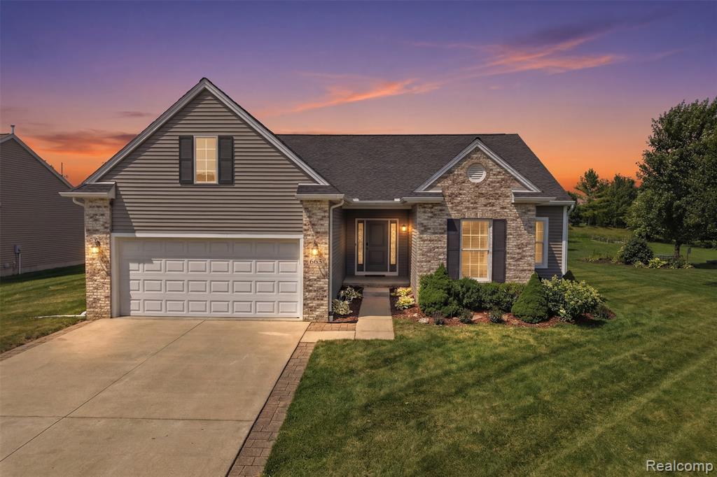665 Marblewood Lane, Saline, MI 48176
