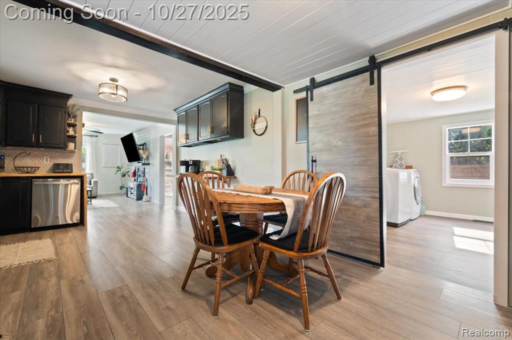 6425 Simmons Road, Waterford, MI 48327 — Photo 12
