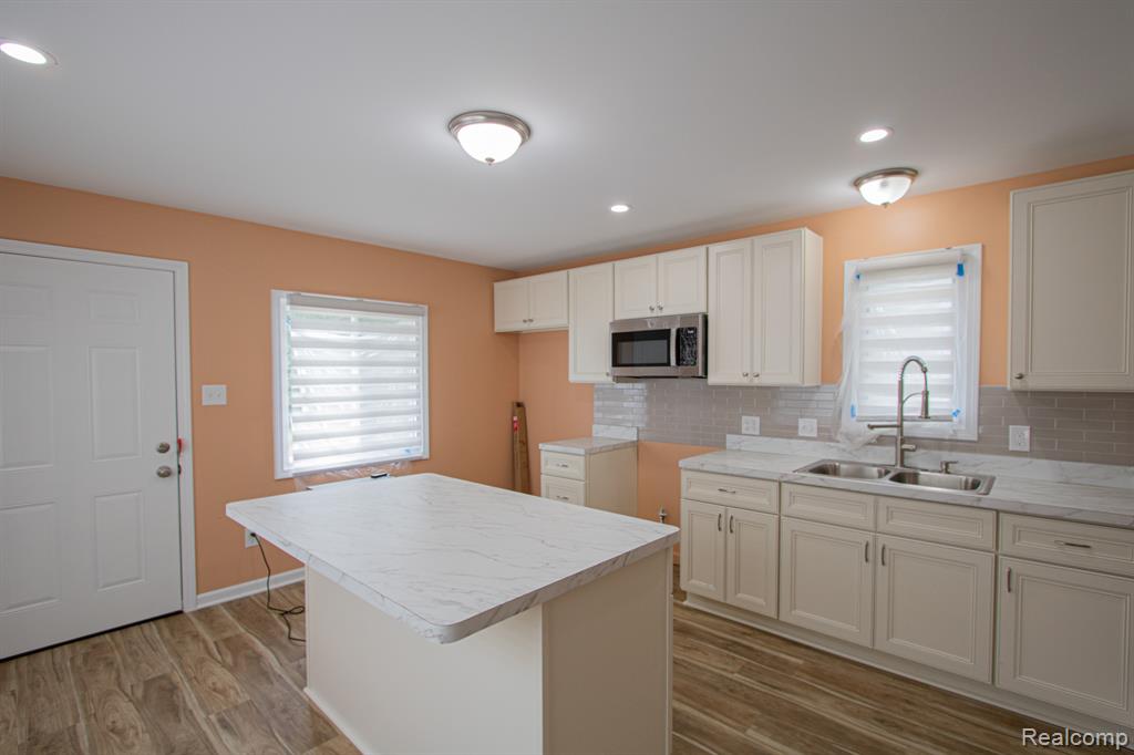 7548 Beaverland, Detroit, MI 48239 — Photo 9