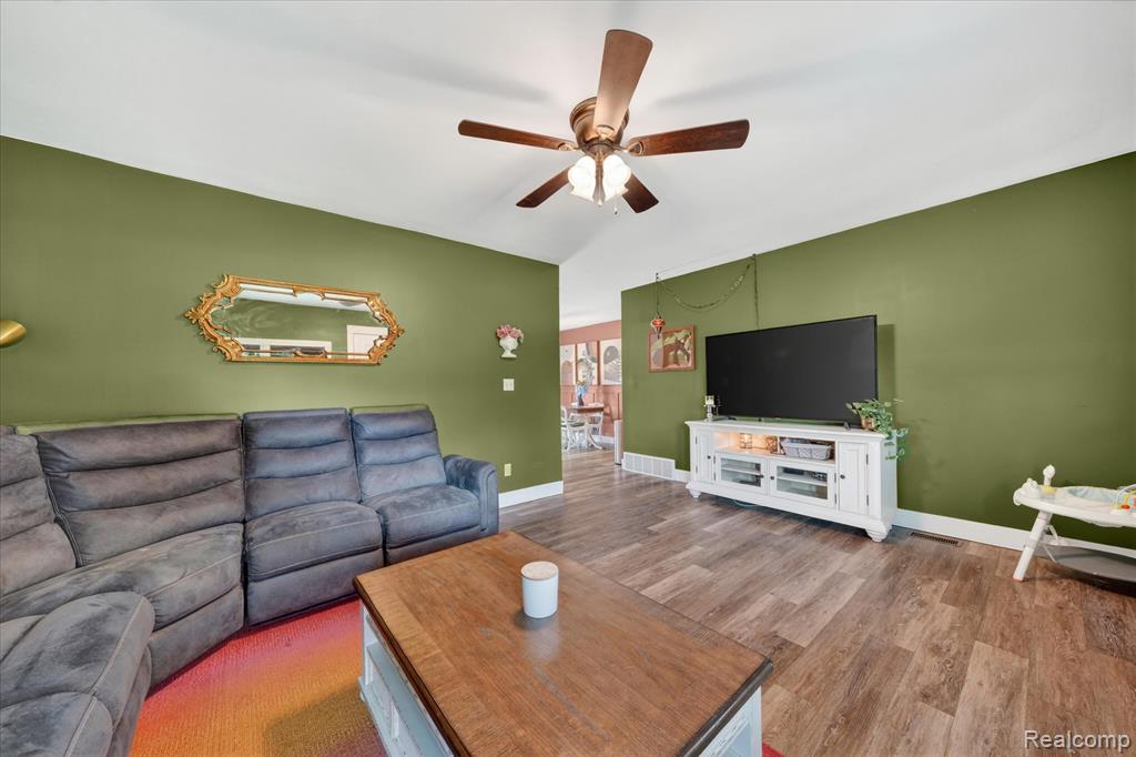 3837 Jones Road, North Branch, MI 48461 — Photo 9