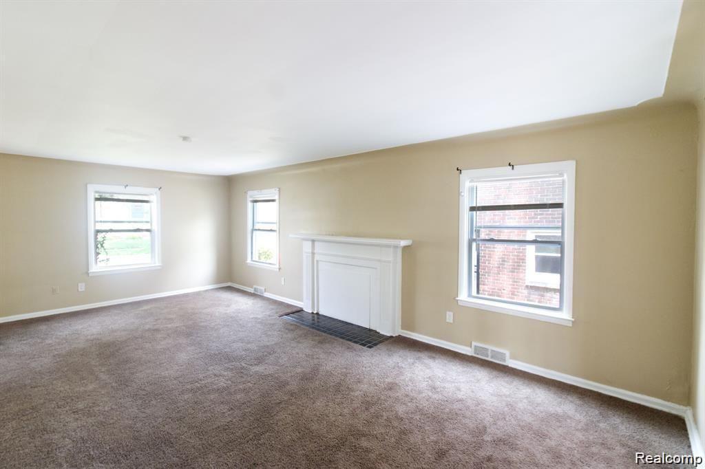 15470 MAPLERIDGE Street, Detroit, MI 48205 — Photo 3