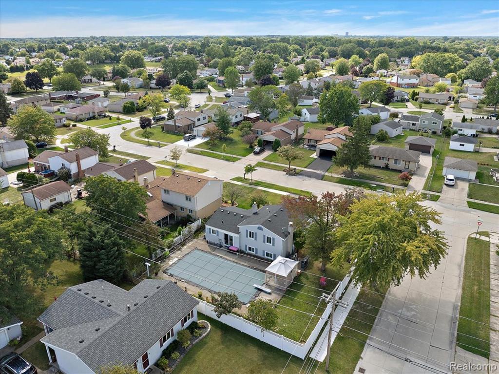 40058 Fraser Drive, Sterling Heights, MI 48310 — Photo 54