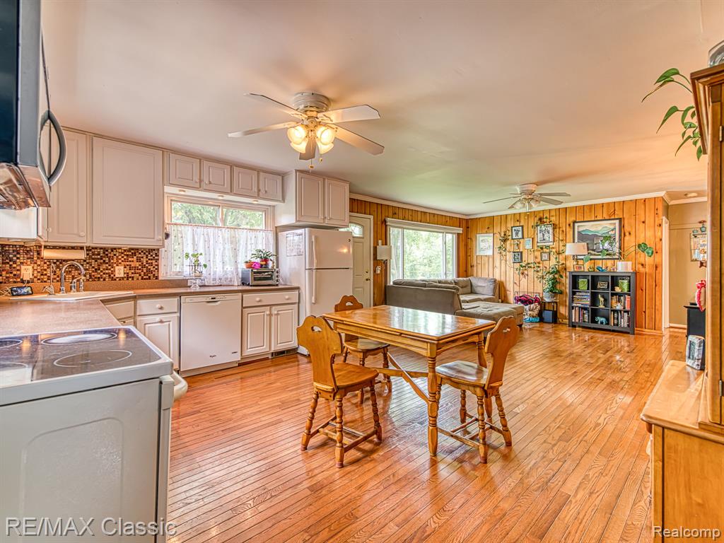 253 Delaware Road, Whitmore Lake, MI 48189 — Photo 5
