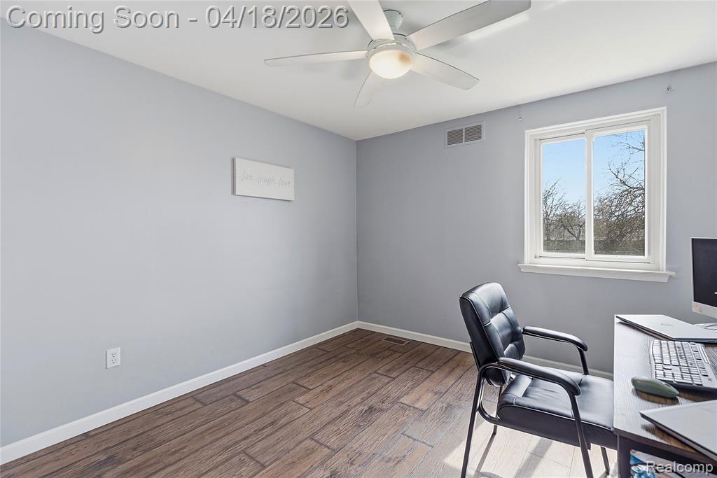37816 Charter Oaks Boulevard, Clinton Twp, MI 48036 — Photo 19