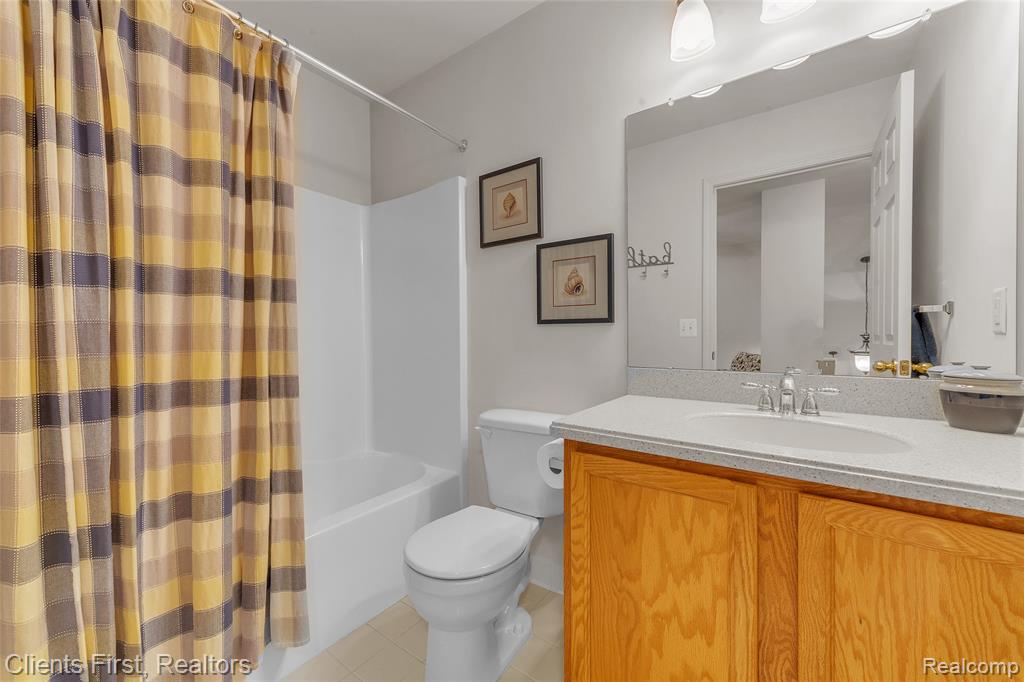 530 CONCORD Drive, Canton, MI 48188 — Photo 26