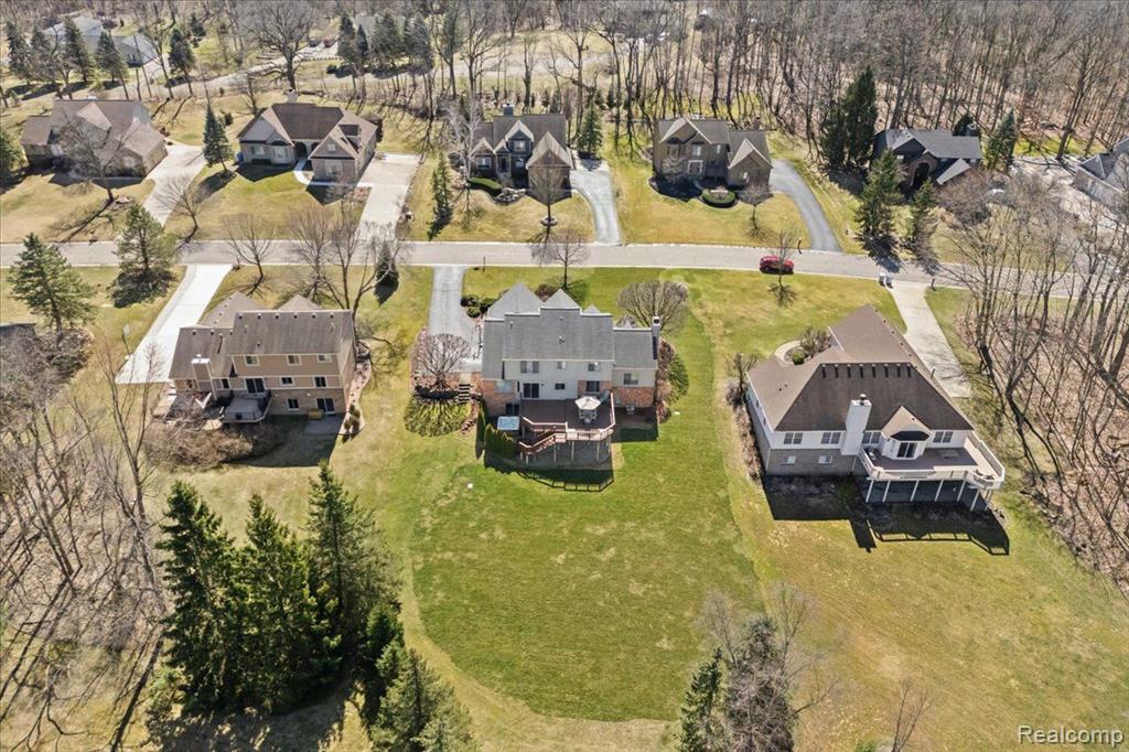 57322 HIDDEN TIMBERS Drive, South Lyon, MI 48178 — Photo 47