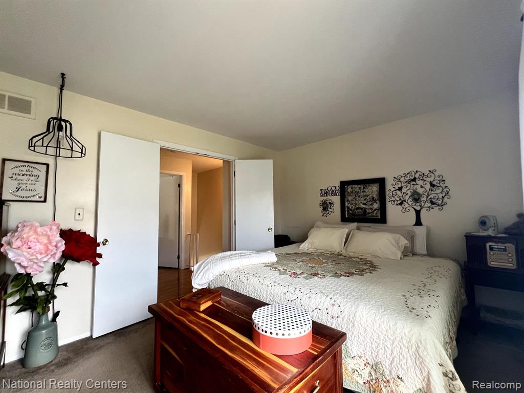 24584 BASHIAN Drive, Novi, MI — Photo 17