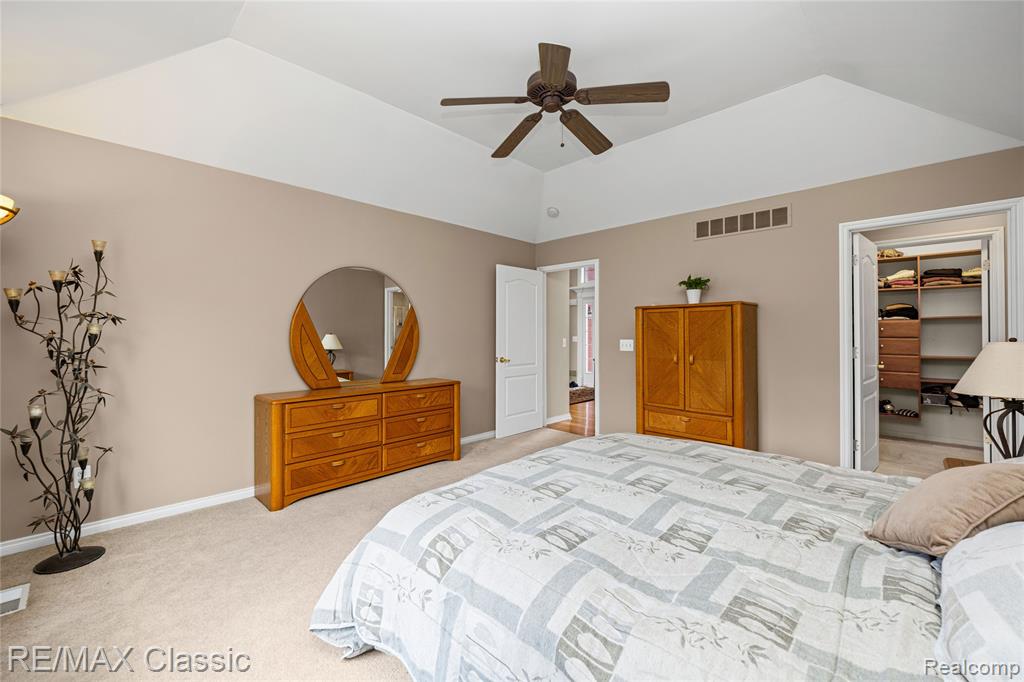 4930 Menominee Lane, Clarkston, MI 48348 — Photo 40