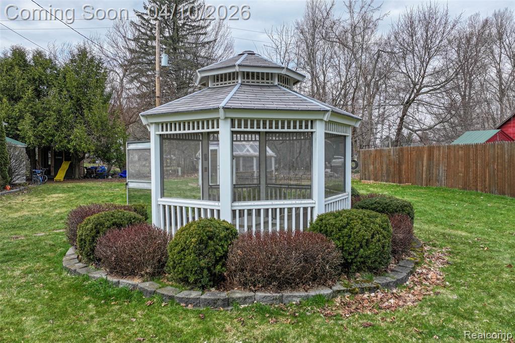 9272 Maple Street, Fostoria, MI 48435 — Photo 44