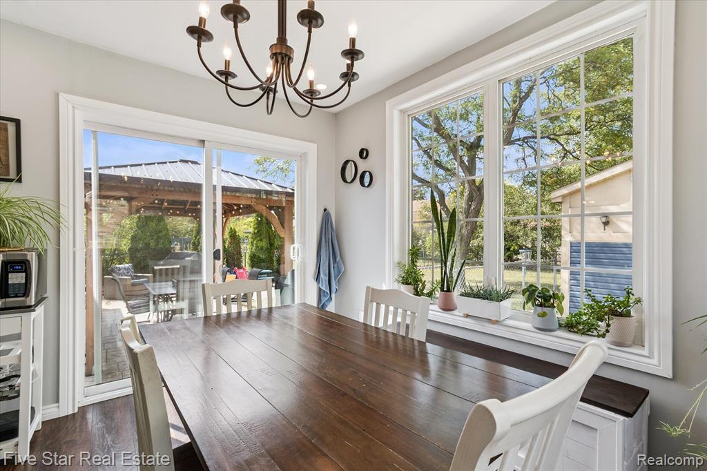 43592 Champlain Court, Canton, MI 48188 — Photo 16