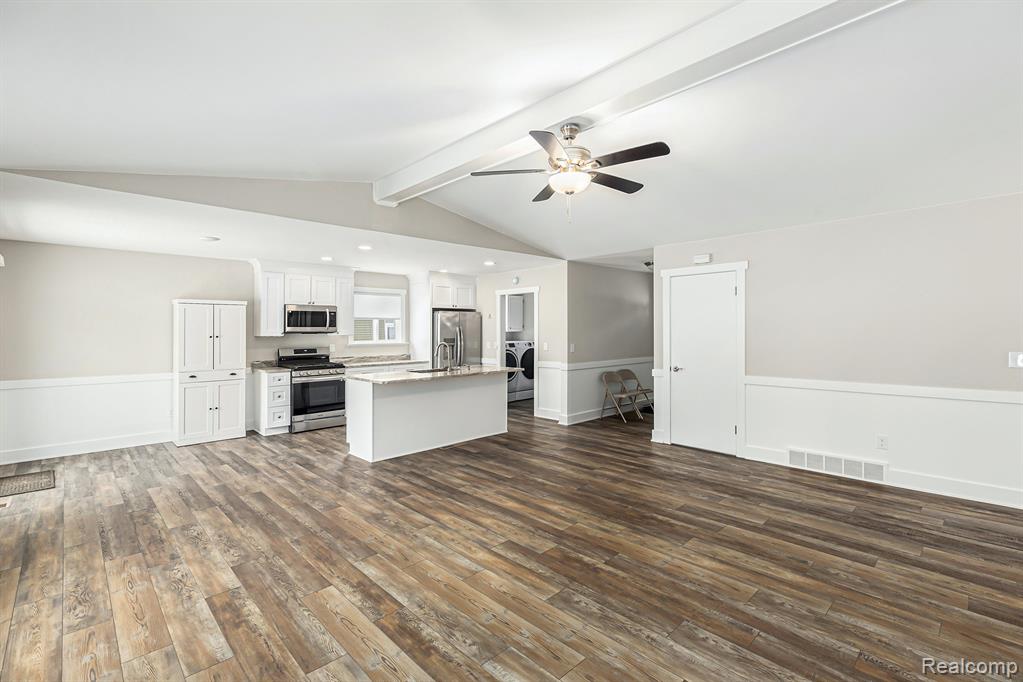 7725 Mary Lou Court, Shelby Twp, MI 48317 — Photo 4