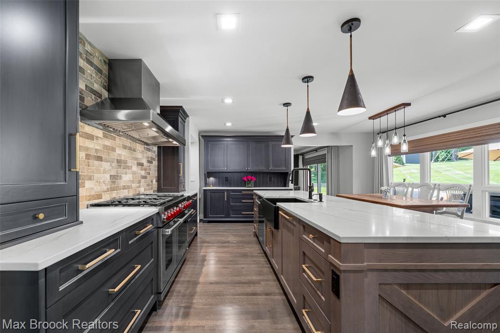 6907 W Knollwood Circle, West Bloomfield, MI — Photo 9