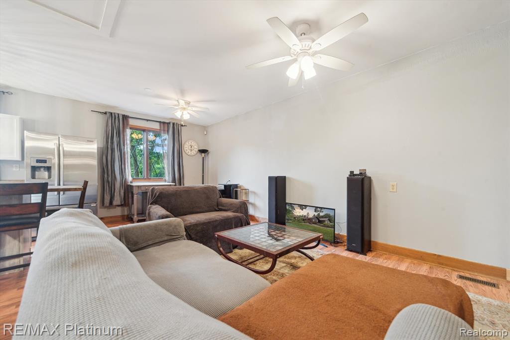 5152 Milroy Lane, Brighton, MI 48116 — Photo 36
