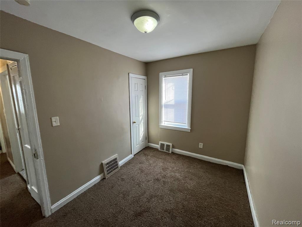 7552 WESTMINSTER Avenue, Warren, MI 48091 — Photo 15